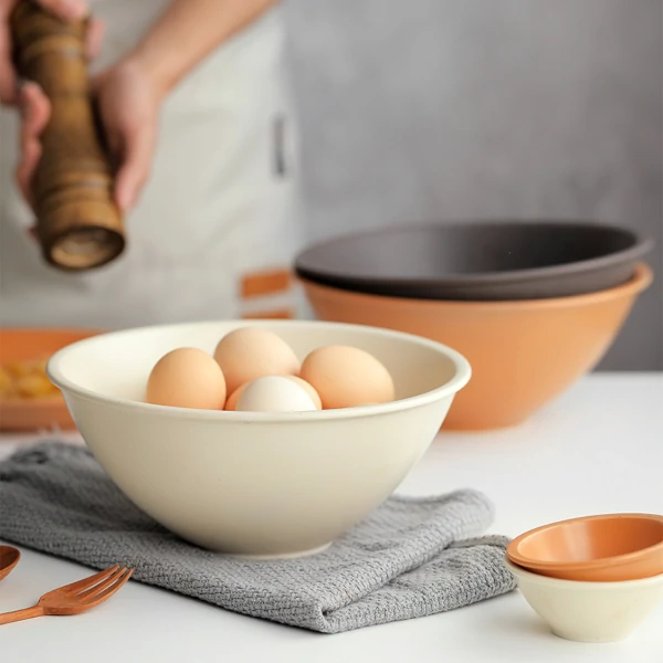 Blanco Minimalist Ceramic Bowl