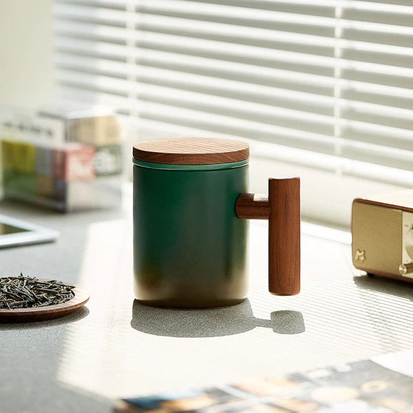 Sacramento Green Gradient Ceramic Tea Mug With Infuser5